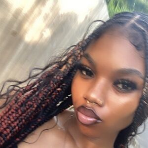 Meet your Posher, Renee